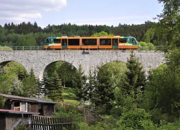 Pohodlně a ekologicky – naše tipy na výlety vlakem